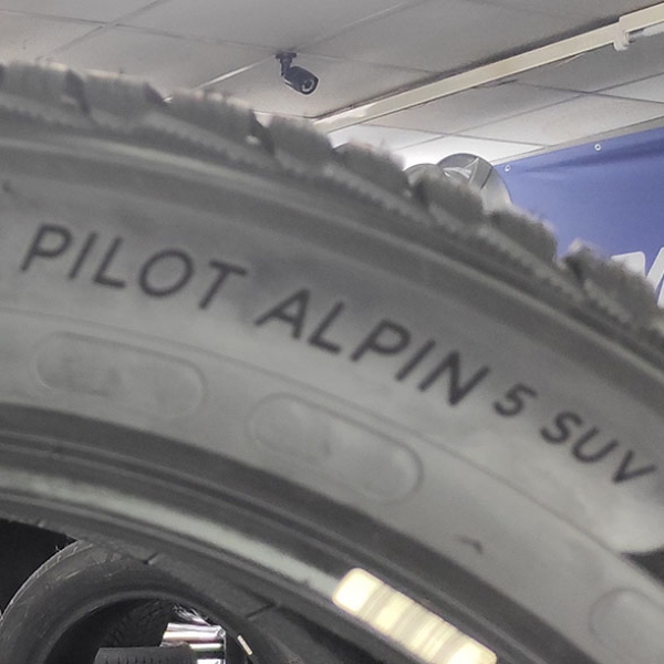 Зимові шини Michelin Pilot Alpin 5 SUV 235/65 R17 104H 