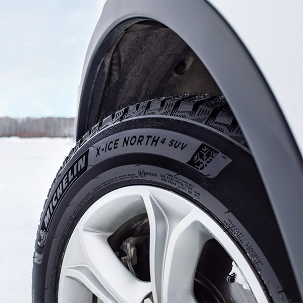 Зимові шини Michelin X-Ice North 4 Suv 235/55 R19 105T XL  шип