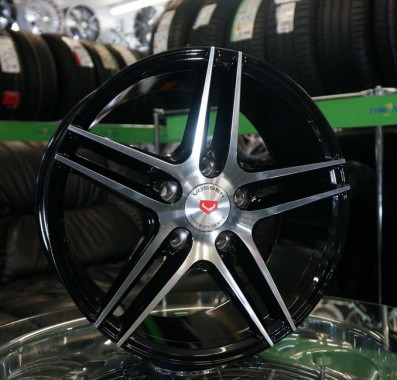 Vossen VFS5 (L580) 7,0x16 PCD5x112 ET35 D67,1 MB - Картинка 2