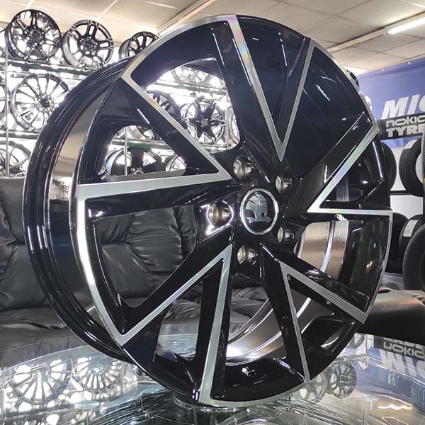 Литые  диски Replay SK262 17x7,0 PCD5x112 ET45 D57,1 GLOSS_BLACK_MACHINED_FACE