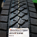 Зимние шины Bridgestone BLIZZAK W810 205/70 R15 106/104R 