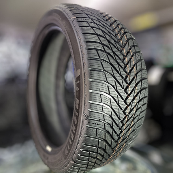 Зимові шини Michelin Pilot Alpin 5 245/45 R17 99H XL MO