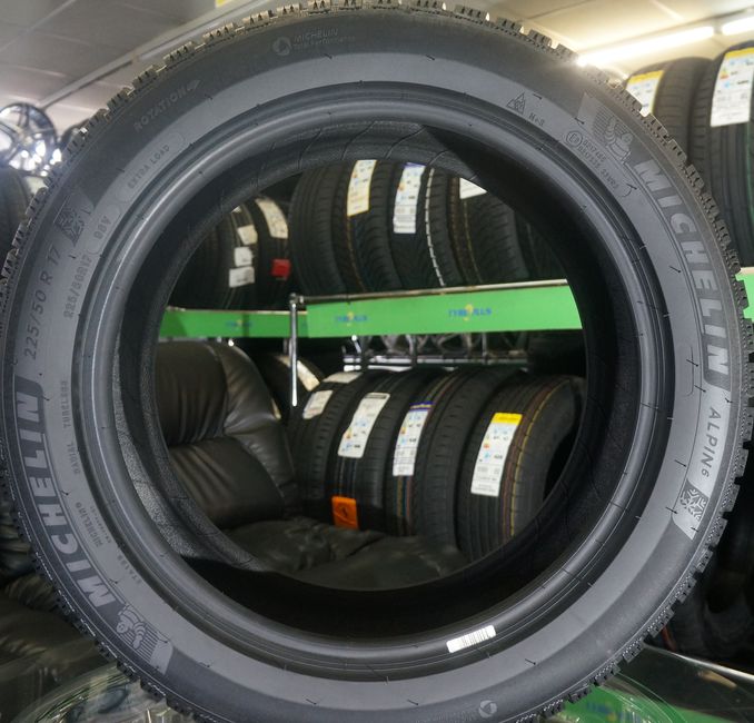 Зимові шини Michelin Alpin A6 195/50 R16 88H XL 