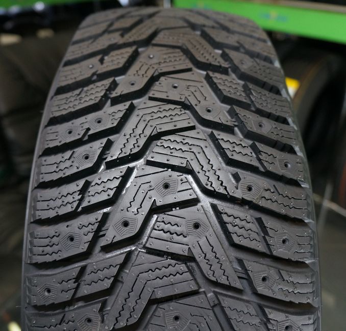 Зимние шины Hankook W429 235/45 R17 97T XL 