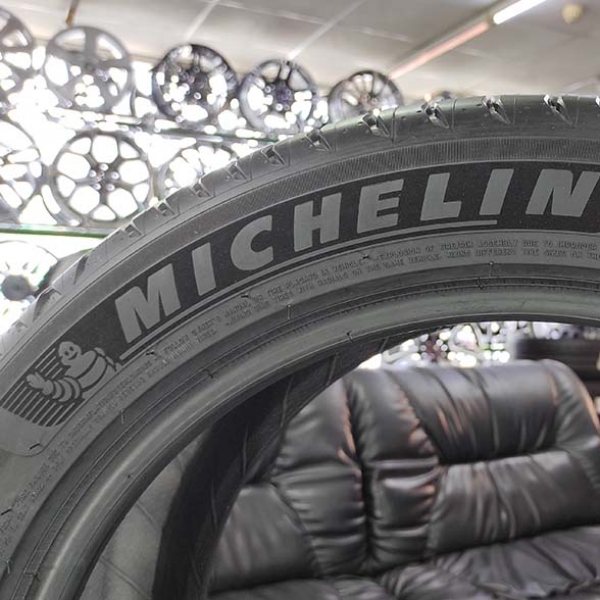 Летние шины Michelin e-Primacy 245/45 R18 100W XL 