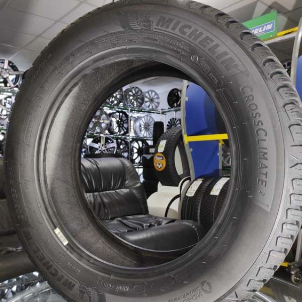 Всесезонні шини Michelin CrossClimate 2 245/55 R19 103V 