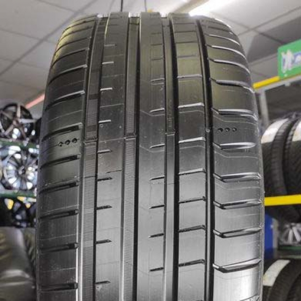 Літні шини Michelin Pilot Sport 5 215/45 R17 91Y XL 