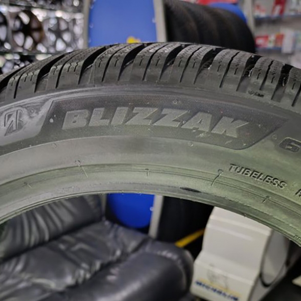 Зимние шины Bridgestone Blizzak 6 235/65 R17 108V XL Enliten