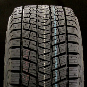 Зимние шины Bridgestone Blizzak DM-V1 235/60 R17 102R 